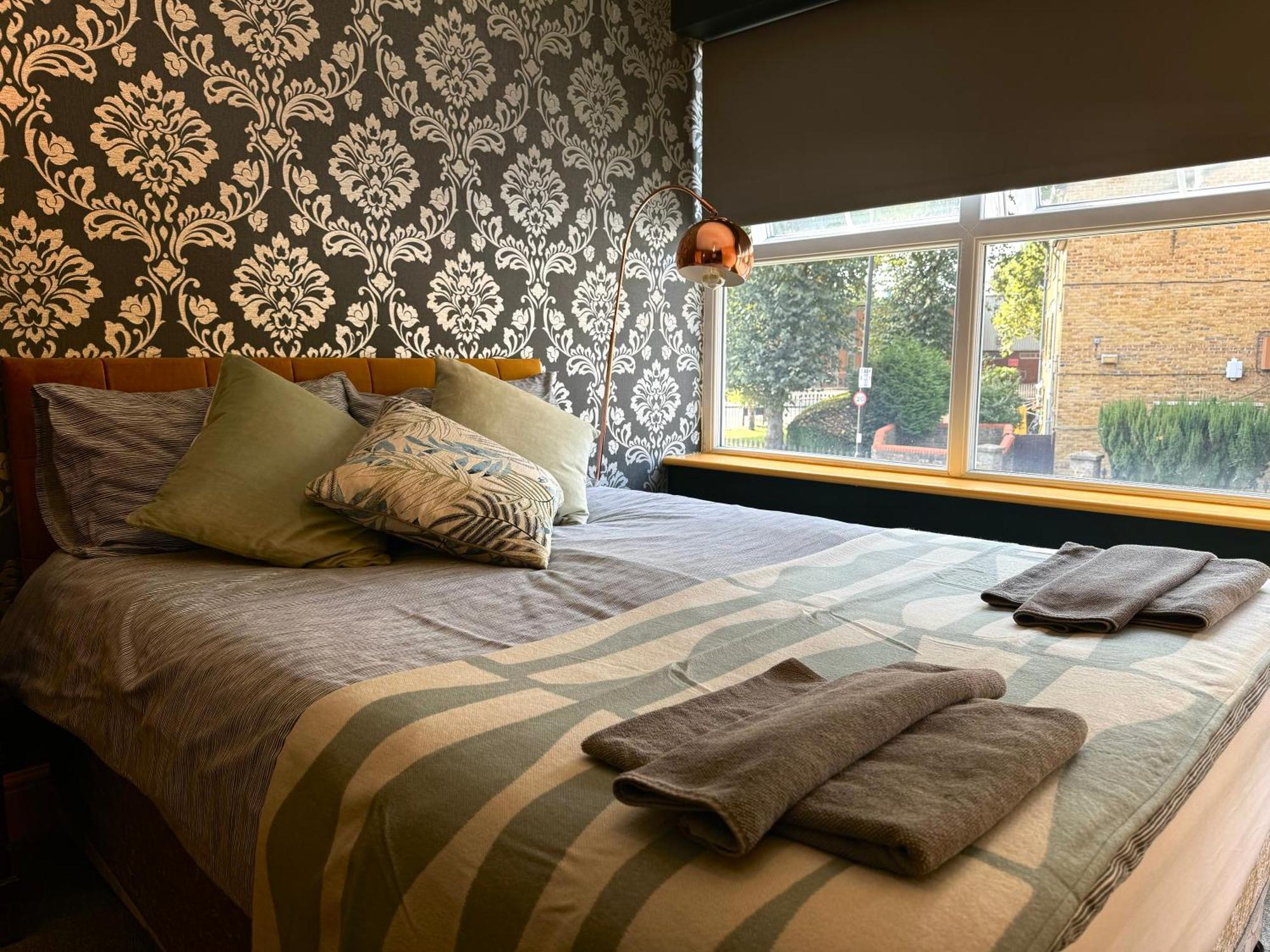 A Lovely 1 Bedroom Flat / Modern-cosy Appartement *